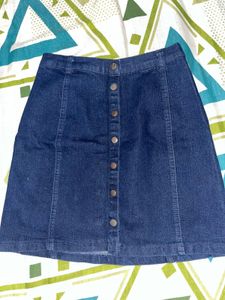 Combo- H &amp; M Top and Forever21 Skirt