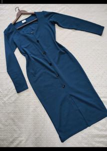 Chic Midi Dress with button down design