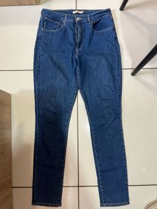 Levi&#39;s Classic Blue Jeans