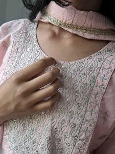 Blush Pink Embroidered Kurti Set💖