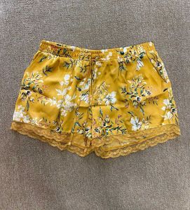 Hot Yellow Nikkar