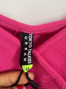 Tokyo talkies branded New top