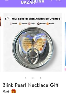 Blink Pearl Necklace