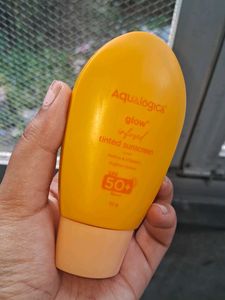 Aqualogica tinted sunscreen