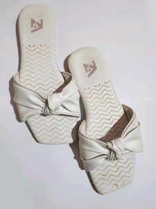 Comfortable flats for ladies and girls