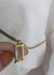 The soft focus snake chain