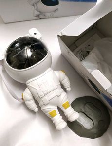 Astronaut Galaxy Projector With Remote Control