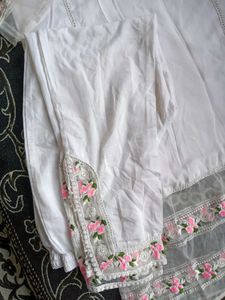 Beautiful 😍 Embroidery 🌺 Kurta Set