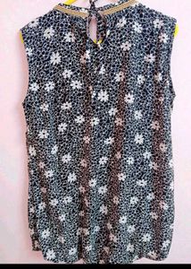 Floral Sleeveless Top