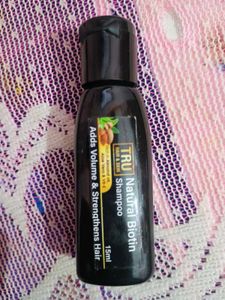 Castor Hair Oil  .With Free Natural Biotin Shampoo