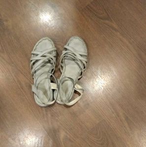 Flat Sandal