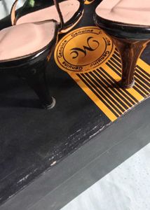 Brand New Heel