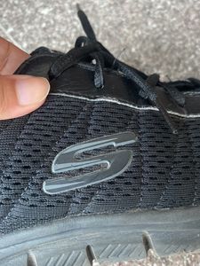 SKECHERS Men Shoes With Memory Foam Lite Wei
