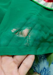 😍Pretty Synthetic Flurescent Green Saree 😍