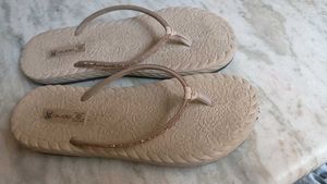Zudio Beige Flip Flops With Stone Detailing