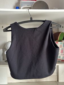 Black Vest For Workplace
