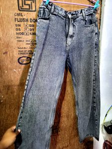 Heavy Washed Straight Fit Black Jean