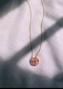 Magnetic Pendant Chain For Women ✨💗