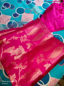 New Beautiful Saree With Blouse
