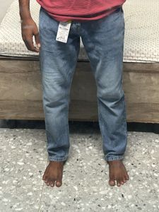 Blue straight Fit Jeans