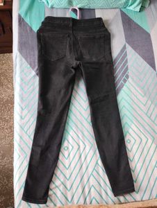 Faded Black Skinny Jeans