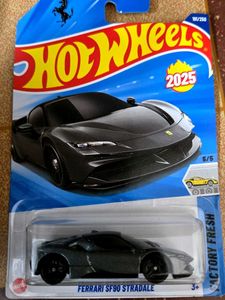 Set of 2 Hot Wheels: Ford Mustang GTD &amp; Ferrari SF