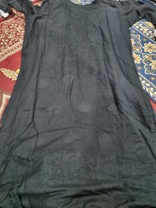 Elegant Embroidered Kurta