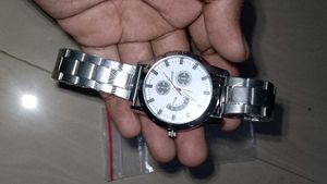 Men Watch Brand New