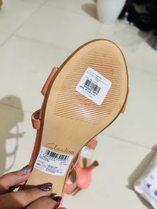 Coral  multiple straps Sandals 👠 Heels