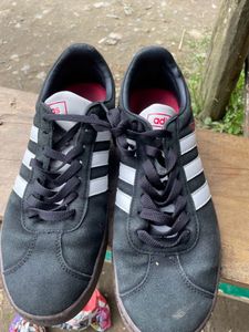 Adidas Sneakers