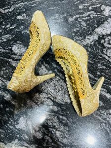 Gold Party Wear Heals