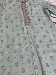 Avaasa Floral Print Kurti
