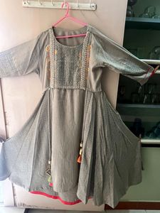 Navratri Wear Women&#39;s  Kurti gown 👗