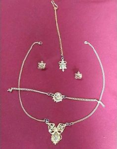 Necklace set (Necklace+Earings+Bindi+Bracelet)