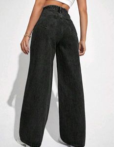 Charcoal straight fit denim 💕