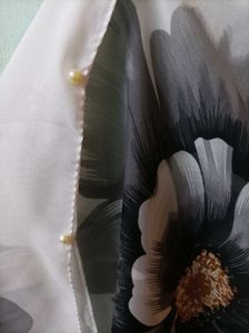 Floral Print with Pearl Detail Top