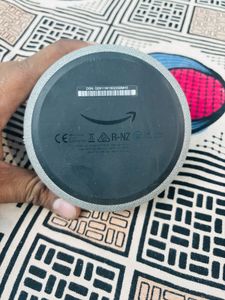 Smart Living Essential – Amazon Echo Dot (3rd Gen)