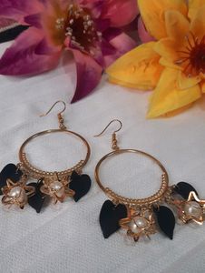 GOLDEN PEARL DANGLER EARRINGS