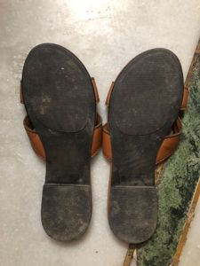 Tan Colour Bow Slippers