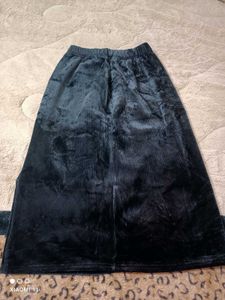 Valvet Skirt