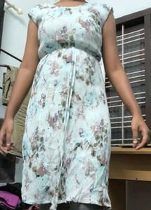 Elegant Floral Dress – Effortless Style for Any Oc