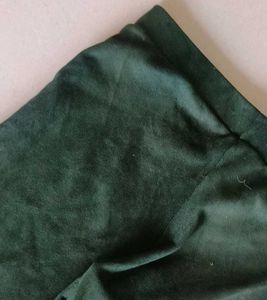 💚 Green Pants 💚