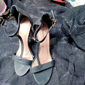 shuberry heels