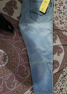 Men&#39;s Jeans