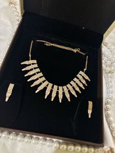 Rhinestone Necklace &amp; Earring Set