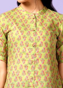 Floral Button-Up Tunic Top