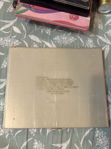 Cameleon Eyeshadow Palette