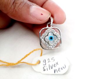 925 Silver Mop Pendant
