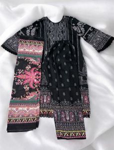 Winter Pakistani Full Sleeve Black 3 Piece Suit
