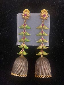 Stylish Jhumka Earrings